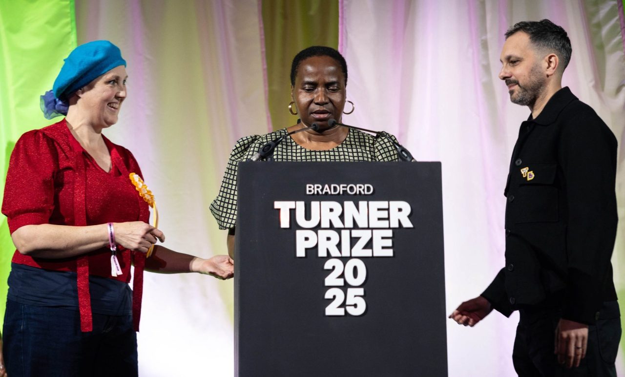 Magician Steven Frayne announces Nnena Kalu as the winner of the Turner Prize 2025. Photo credit: James Speakman/PA Media Assignments